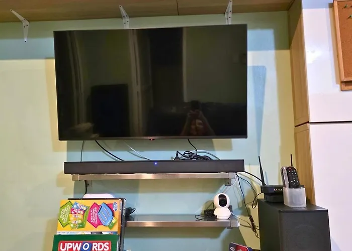 Of Poli - 1br With Free Netflix & Wifi Apartment
