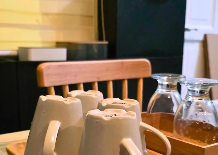 Of Poli - 1br With Free Netflix & Wifi Manila